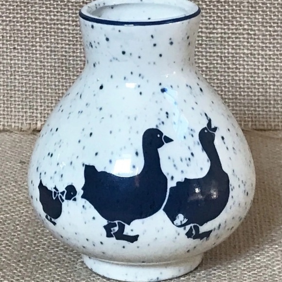 Speckled Duck Mini Bud Vase White Blue Country Prairie Farm Cottage Core Rustic - Picture 3 of 7